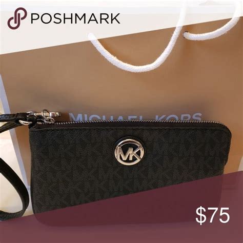 michael kors wristlets black friday|Michael Kors black handbags clearance.